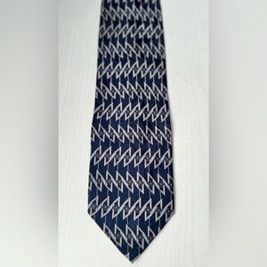 Neck Tie 100% Silk abstract design color navy blue